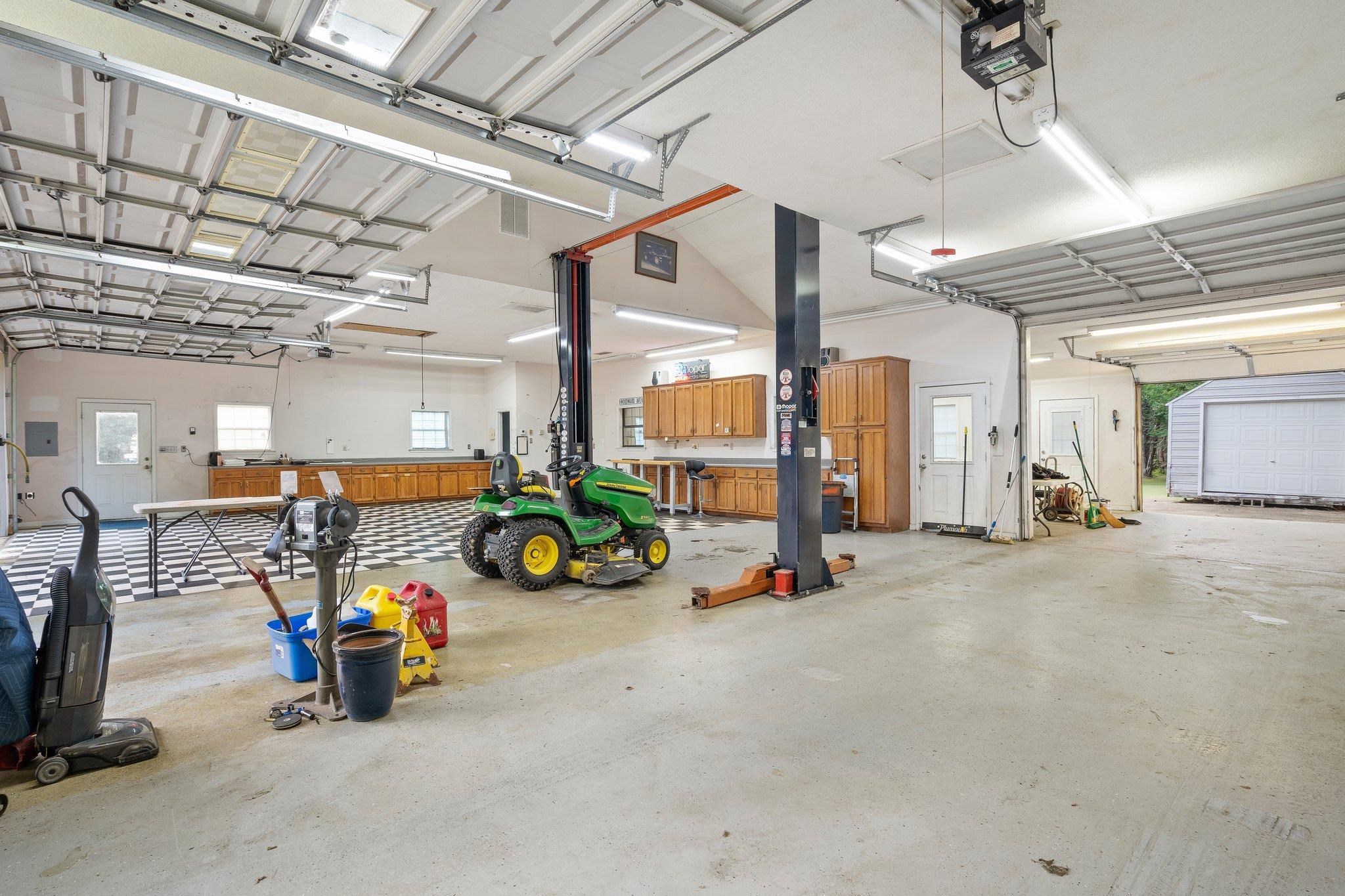 6500 State Line Road Memphis, TN 38141 - Photo 33 of 40 Garage featuring a garage door opener