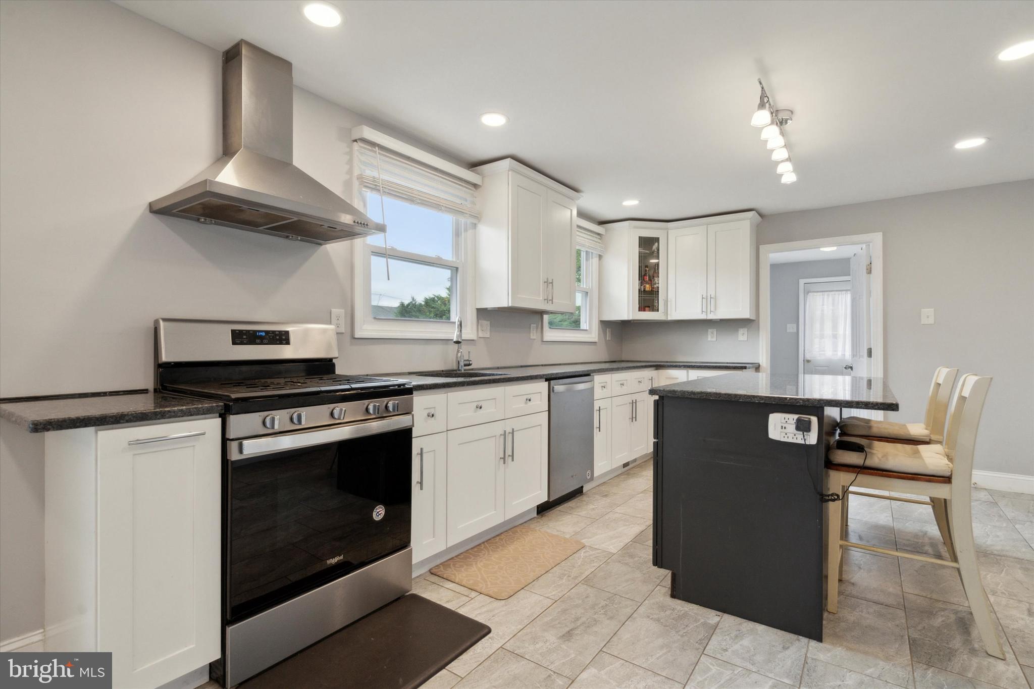 905 Abington Road Cherry Hill, NJ 08034 - Photo 11 of 26