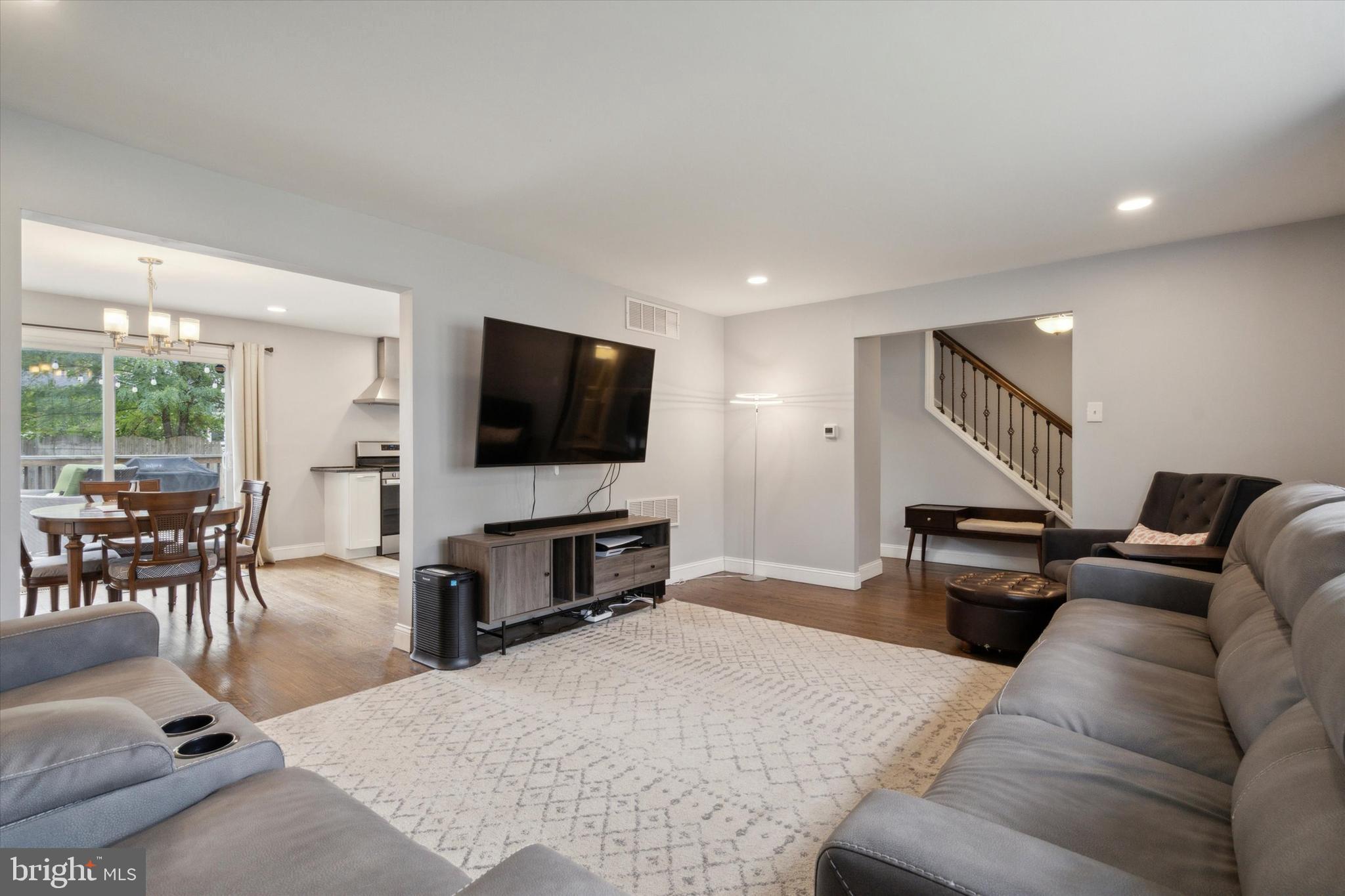 905 Abington Road Cherry Hill, NJ 08034 - Photo 2 of 26