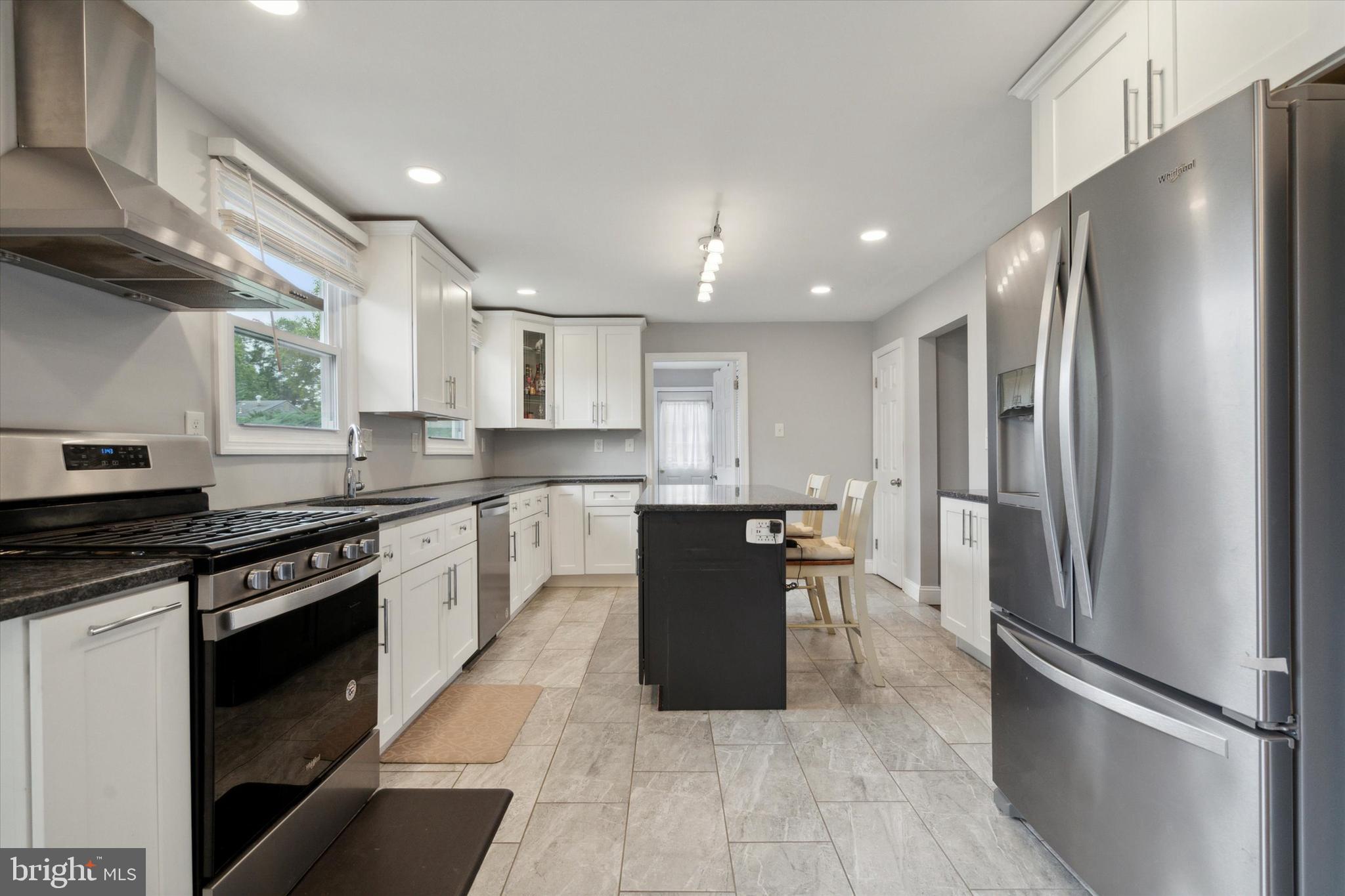 905 Abington Road Cherry Hill, NJ 08034 - Photo 8 of 26