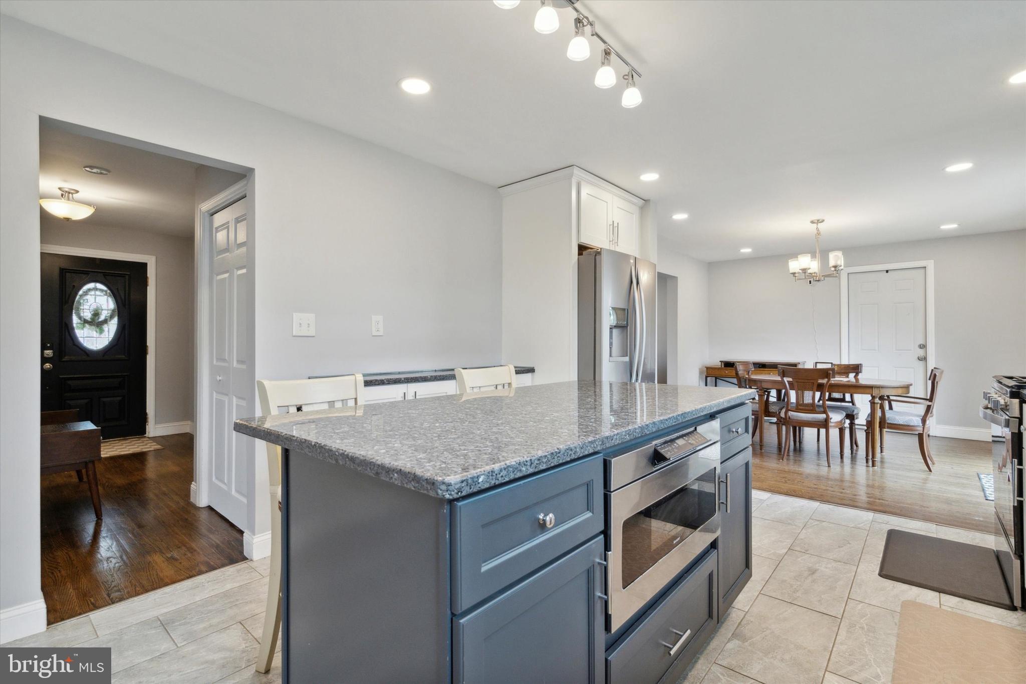 905 Abington Road Cherry Hill, NJ 08034 - Photo 9 of 26