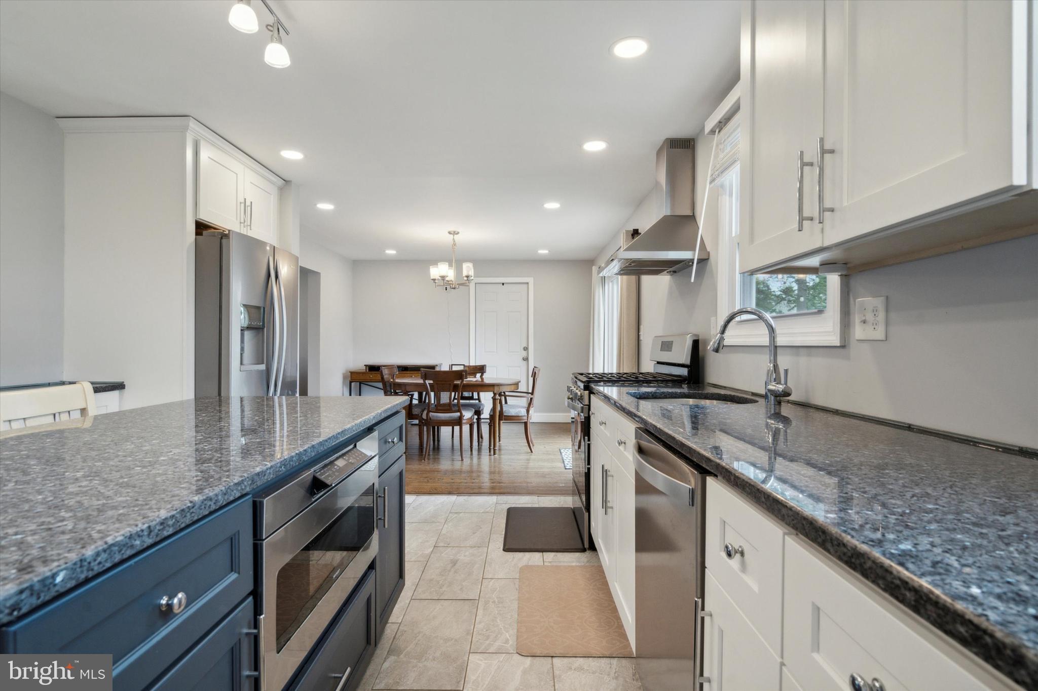 905 Abington Road Cherry Hill, NJ 08034 - Photo 10 of 26