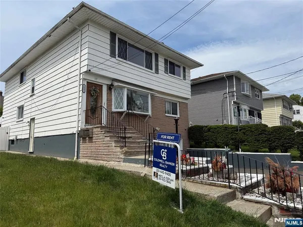 $2,850 | 17 Daka Court, Bloomfield, NJ 07003