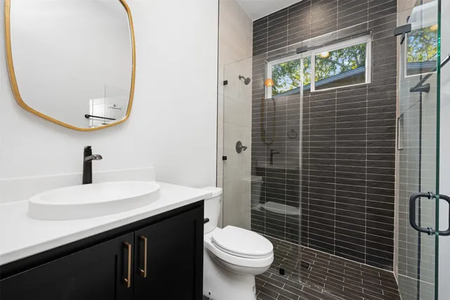 $8,000 | 407 El Paso Street, Austin, TX 78704