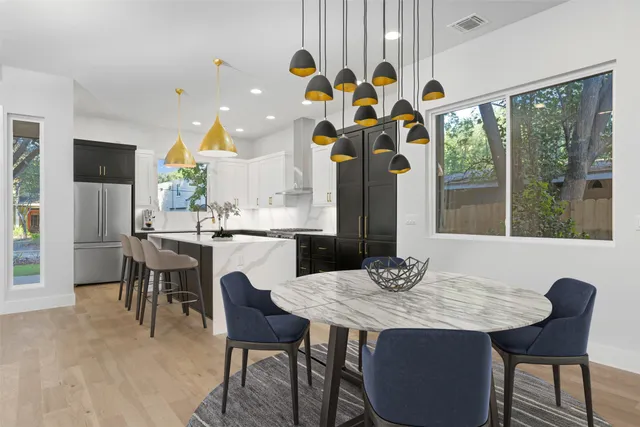 $8,000 | 407 El Paso Street, Austin, TX 78704