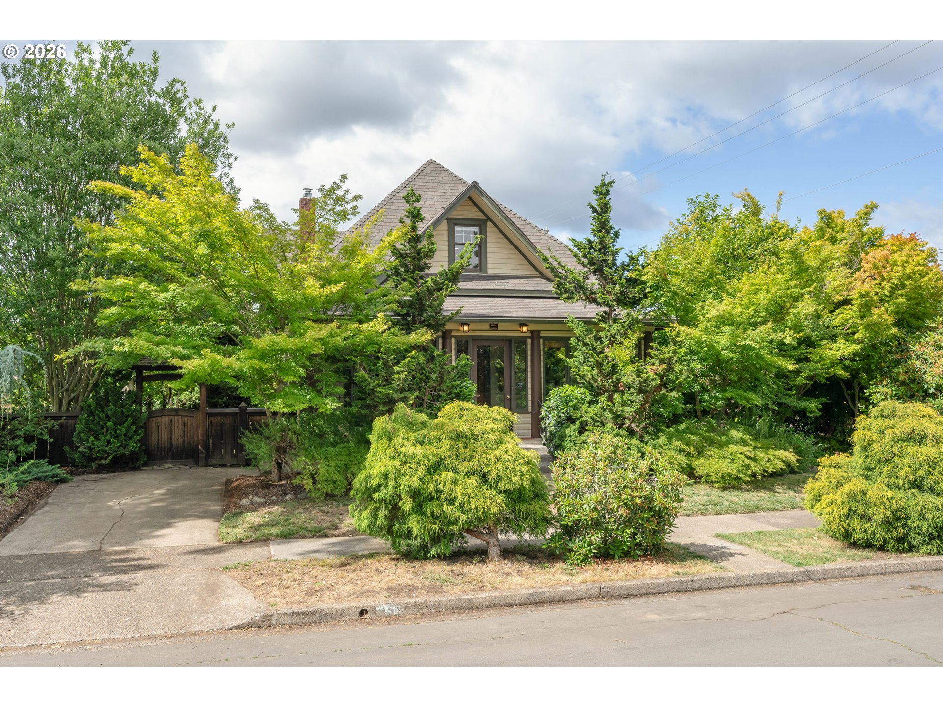 952 C Street Springfield, OR 97477 - Photo 46 of 48