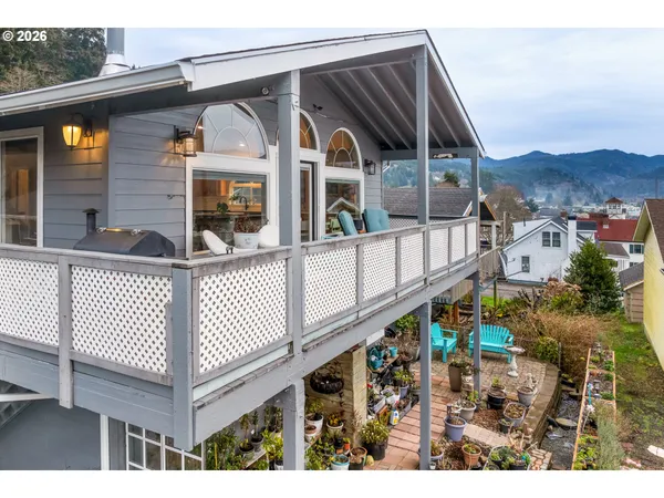 $625,000 | 1213 Acacia Avenue, Garibaldi, OR 97118