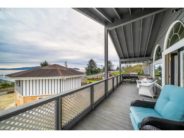 $625,000 | 1213 Acacia Avenue, Garibaldi, OR 97118