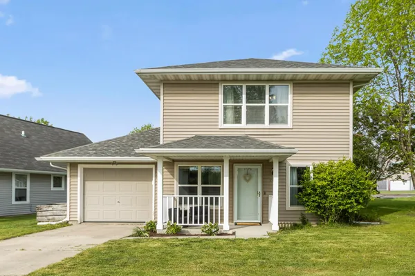 $350,000 | 267 Sweet Grass Drive, Sun Prairie, WI 53590