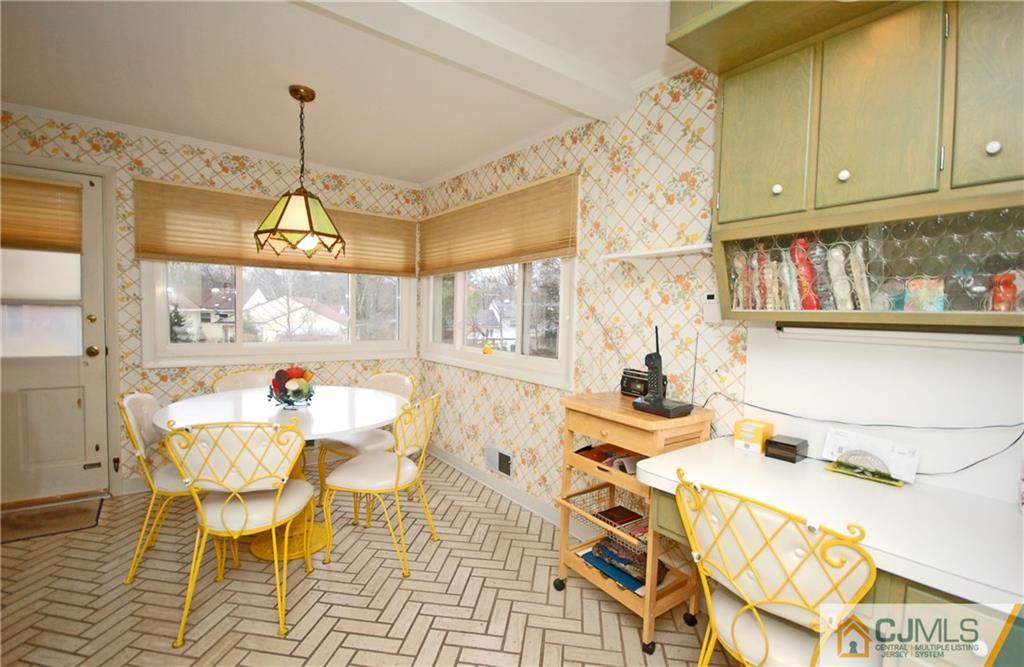 26 Perry Road Edison, NJ 08817 - Photo 6 of 15 Gallery Image 6