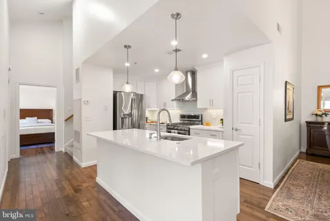 $614,900 | 11575 Cavalier Landing Court, Unit 403, Fairfax, VA 22030