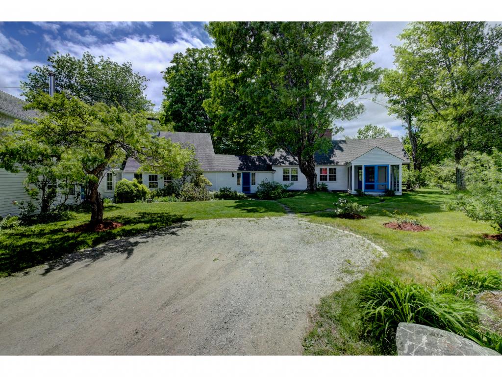 111 South Hill Road New Boston, NH 03070 - Photo 3 of 34