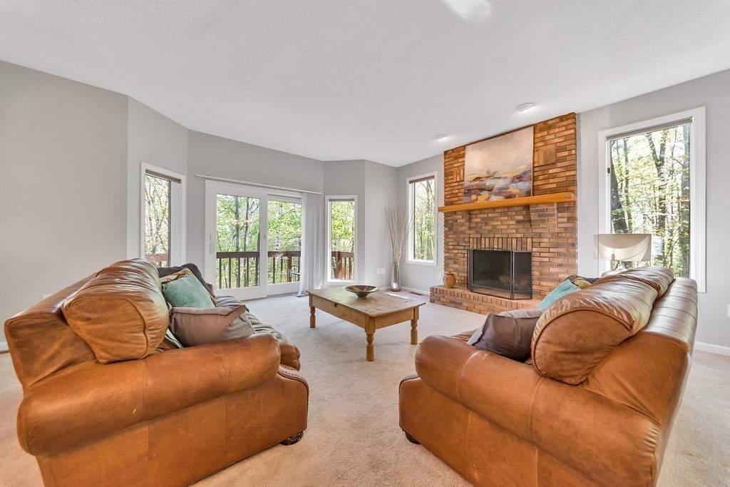 173 Southampton Road Holyoke, MA 01040 - Photo 13 of 30