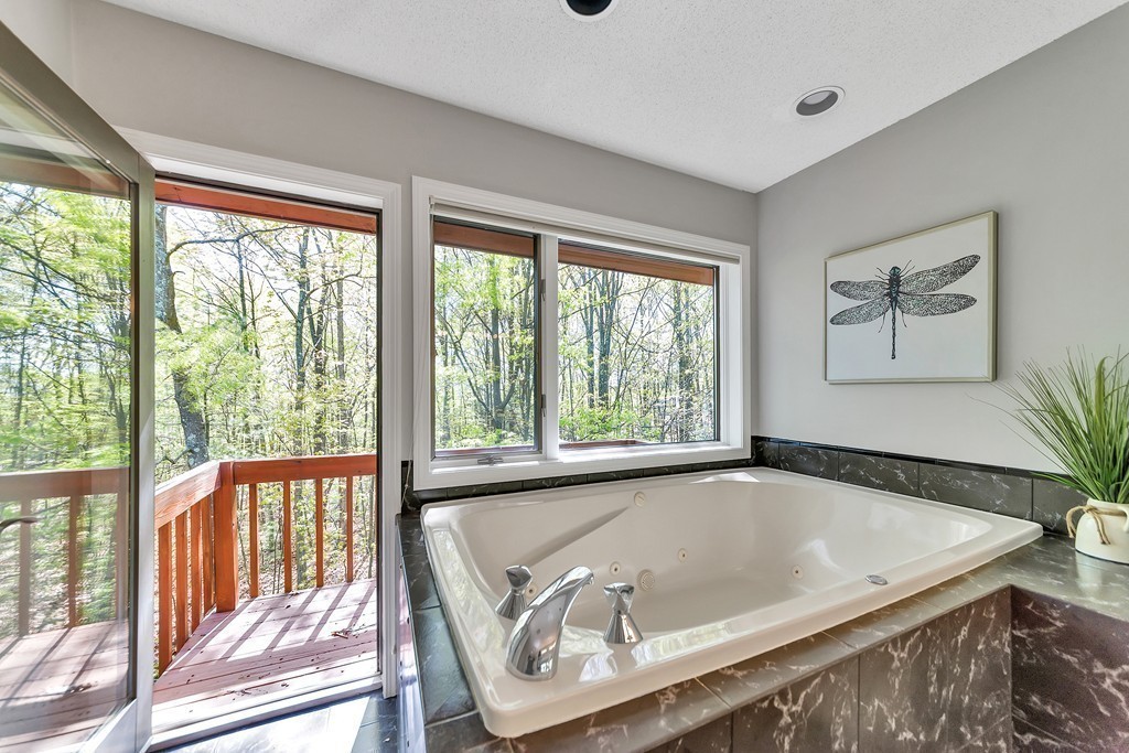 173 Southampton Road Holyoke, MA 01040 - Photo 18 of 30