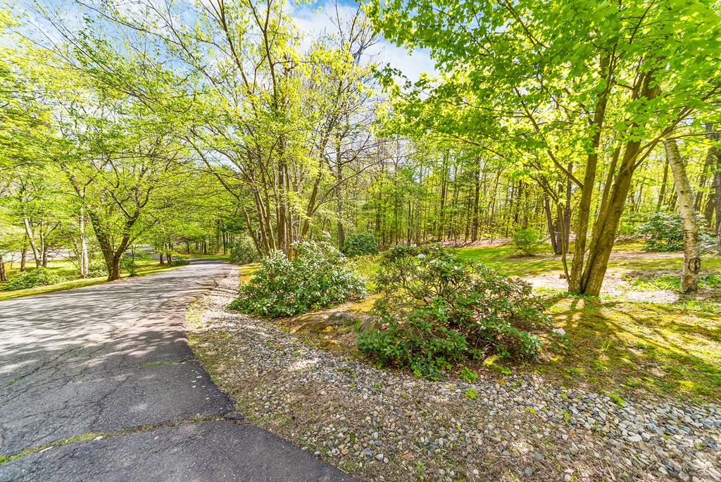 173 Southampton Road Holyoke, MA 01040 - Photo 30 of 30
