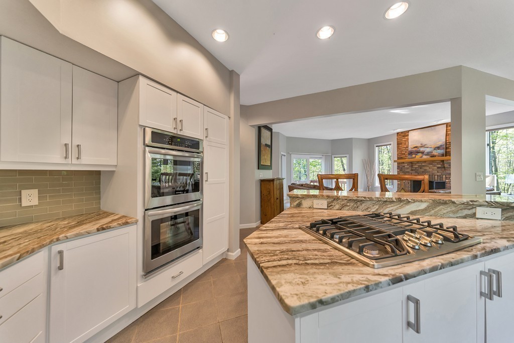 173 Southampton Road Holyoke, MA 01040 - Photo 8 of 30
