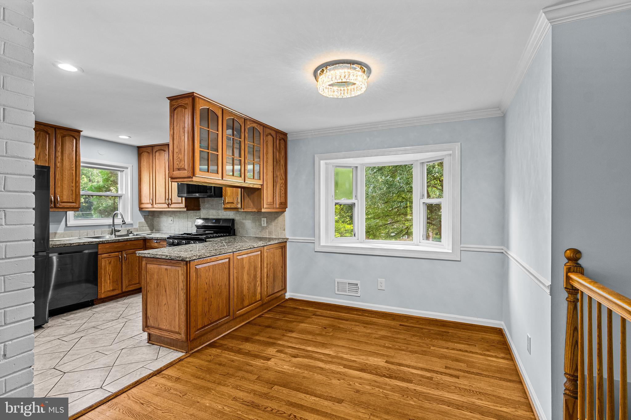 5426 Camrose Place Springfield, VA 22151 - Photo 8 of 36 Gallery Image 8