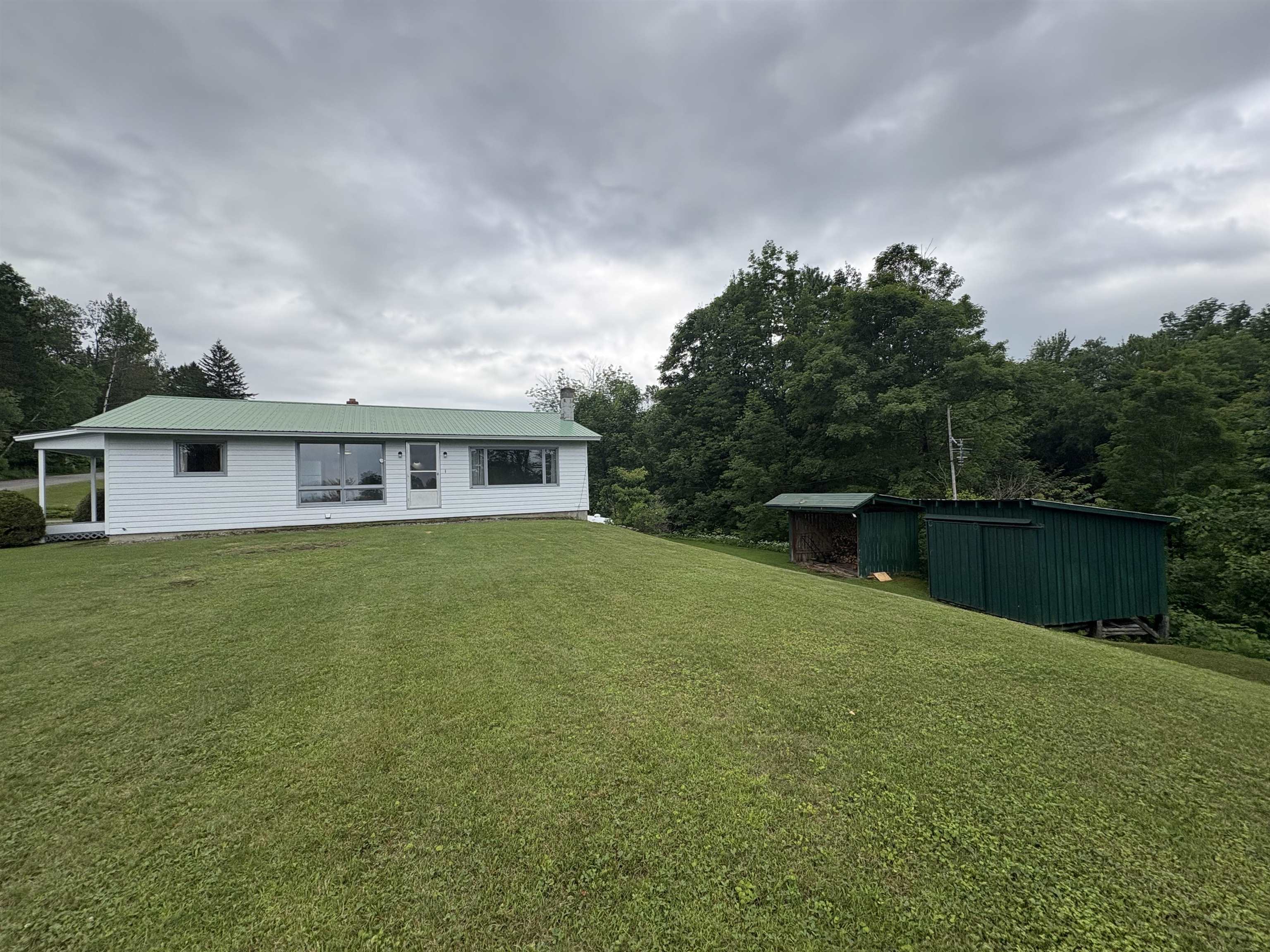 492 Cameron Road Plainfield, VT 05667 - Photo 3 of 40