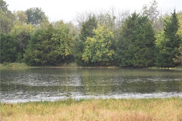 $900,000 | Quail Rd Road, Mound City, KS 66056