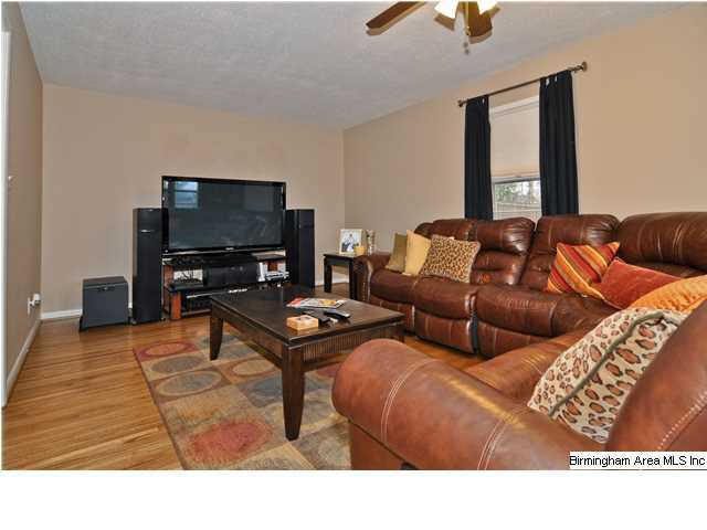 1061 Arrowhead Trail Alabaster, AL 35007 - Photo 6 of 28