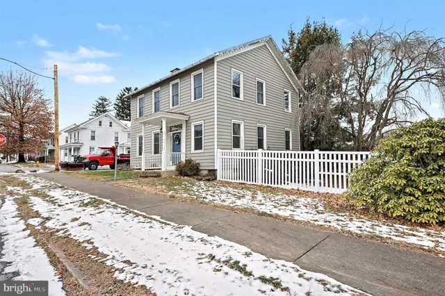 $200,000 | 126 East Market Street, Gratz, PA 17030