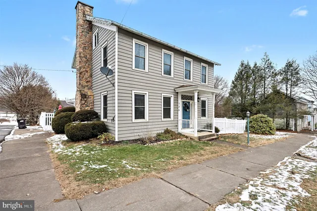 $200,000 | 126 East Market Street, Gratz, PA 17030