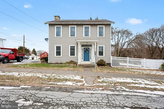 $200,000 | 126 East Market Street, Gratz, PA 17030