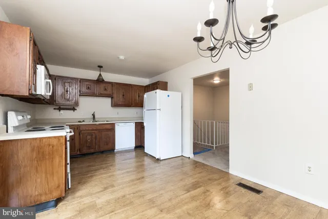 $2,700 | 5308 Macwood Drive, Woodbridge, VA 22193