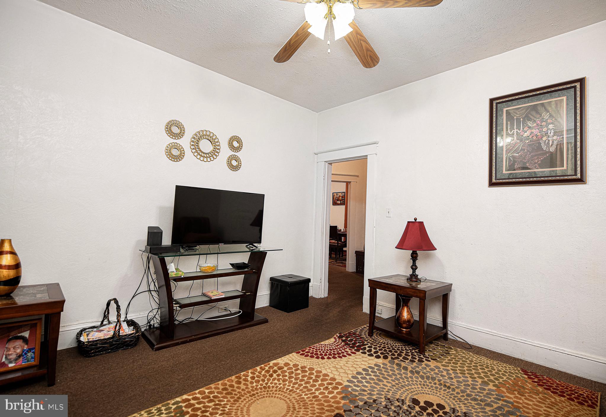 4309 Willshire Avenue Baltimore, MD 21206 - Photo 8 of 19 2nd floor living room