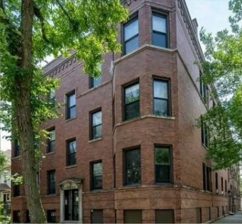 $3,150 | 2256 North Sawyer Avenue, Unit 2, Chicago, IL 60647