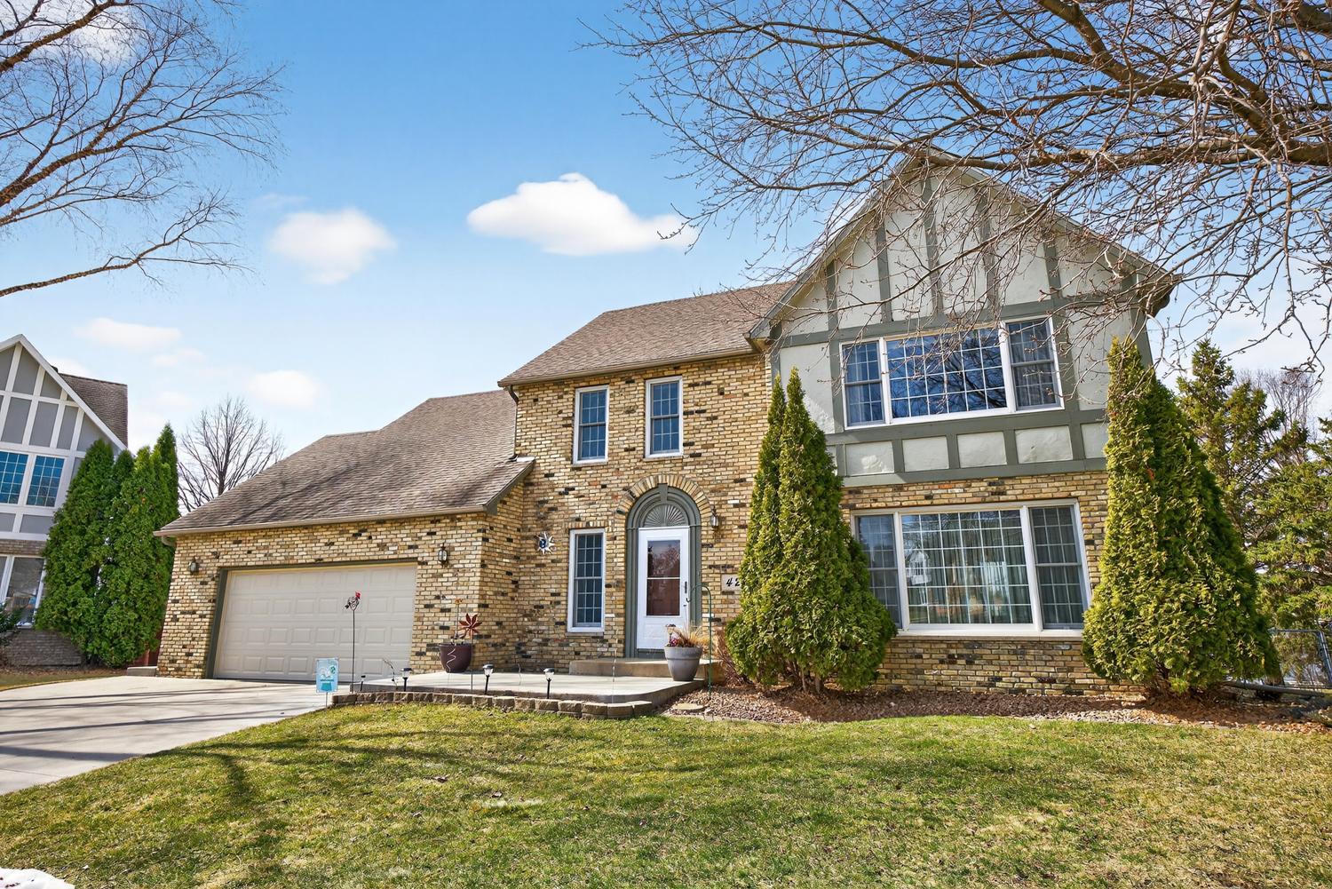 4236 Stoneham Lane Northwest Rochester, MN 55901 - Photo 3 of 61 Gallery Image 3