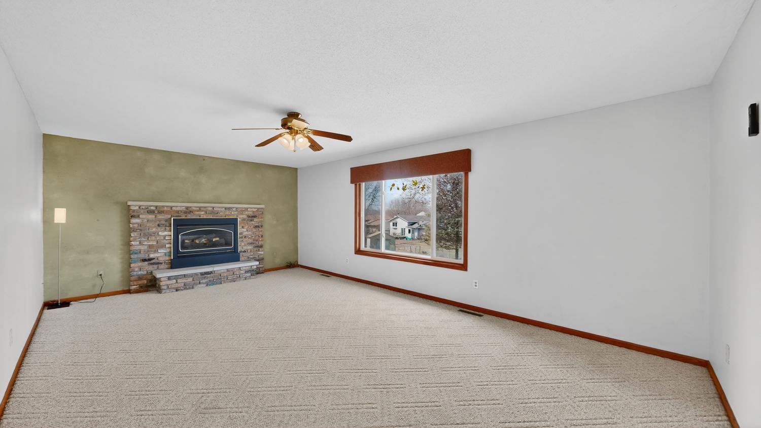 4236 Stoneham Lane Northwest Rochester, MN 55901 - Photo 9 of 61 Gallery Image 9