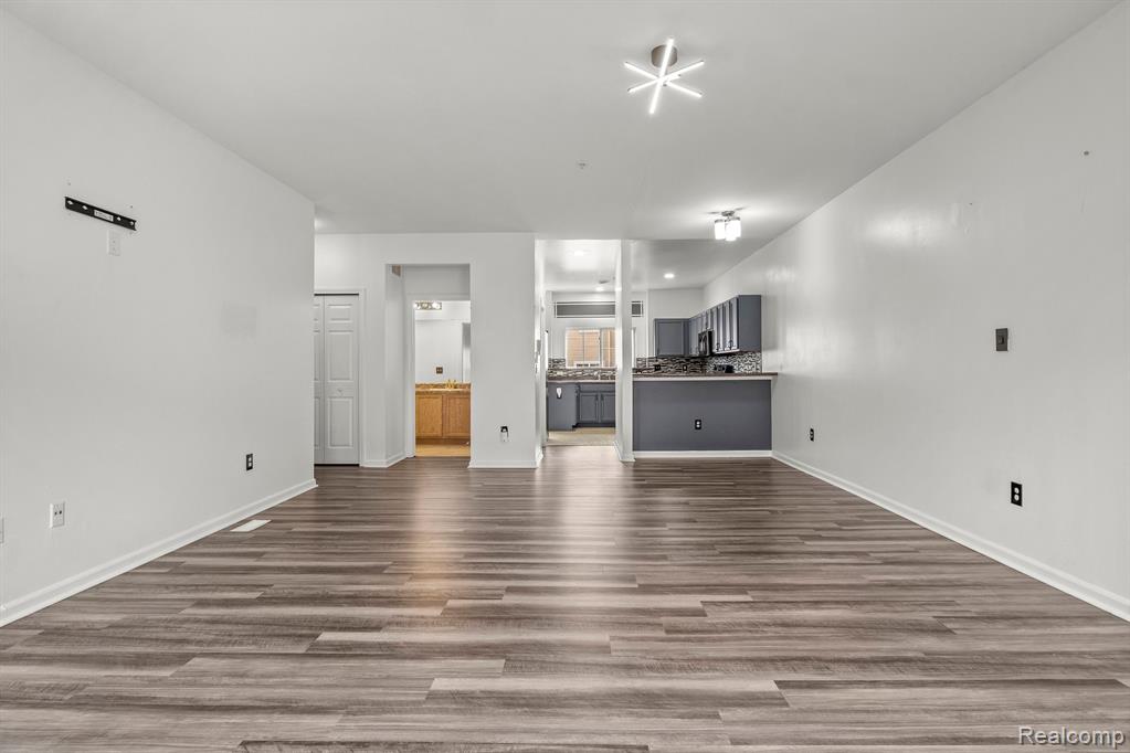 22722 Goddard Road Taylor, MI 48180 - Photo 8 of 37