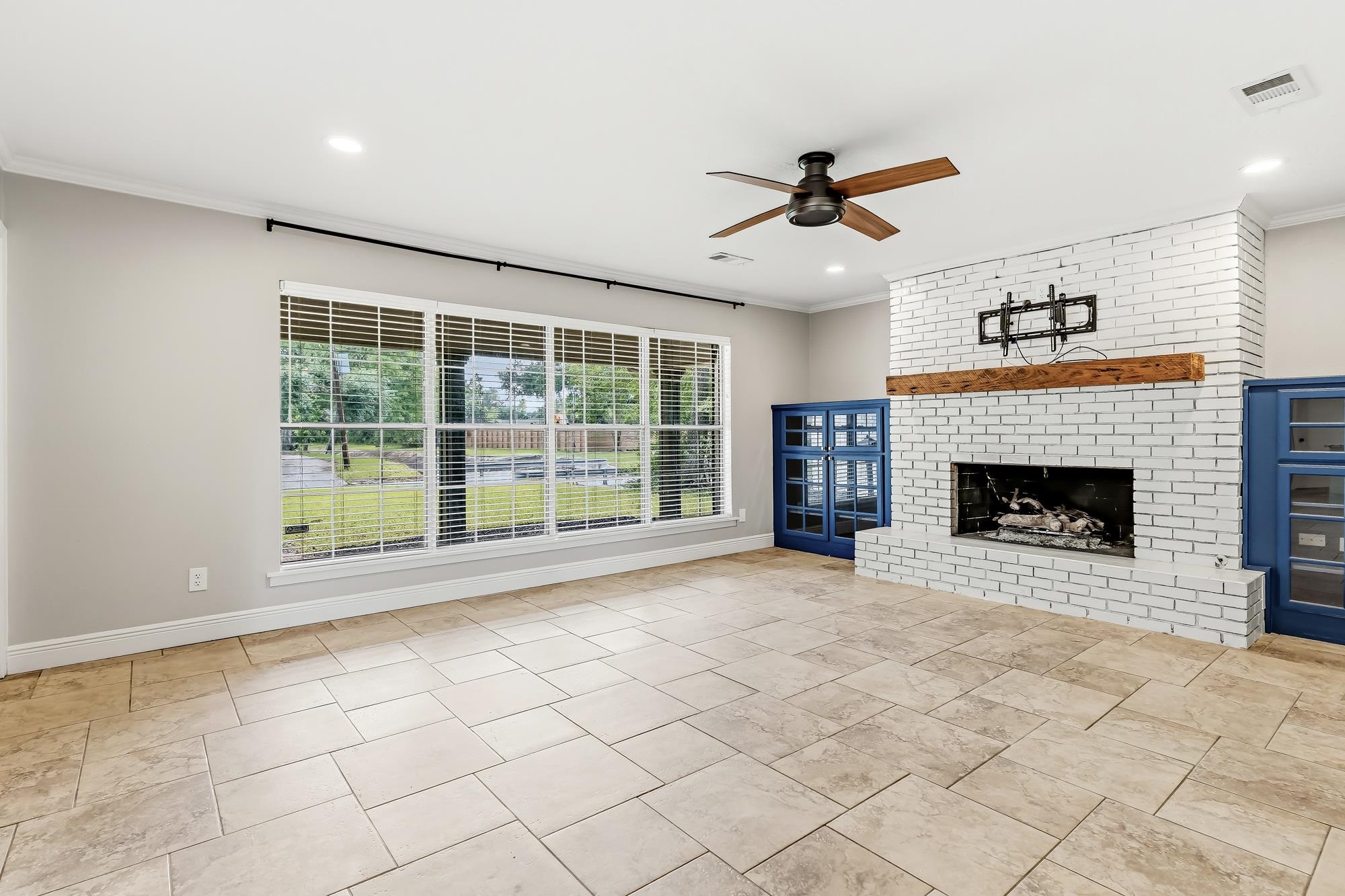 835 Howell Street Beaumont, TX 77706 - Photo 9 of 31