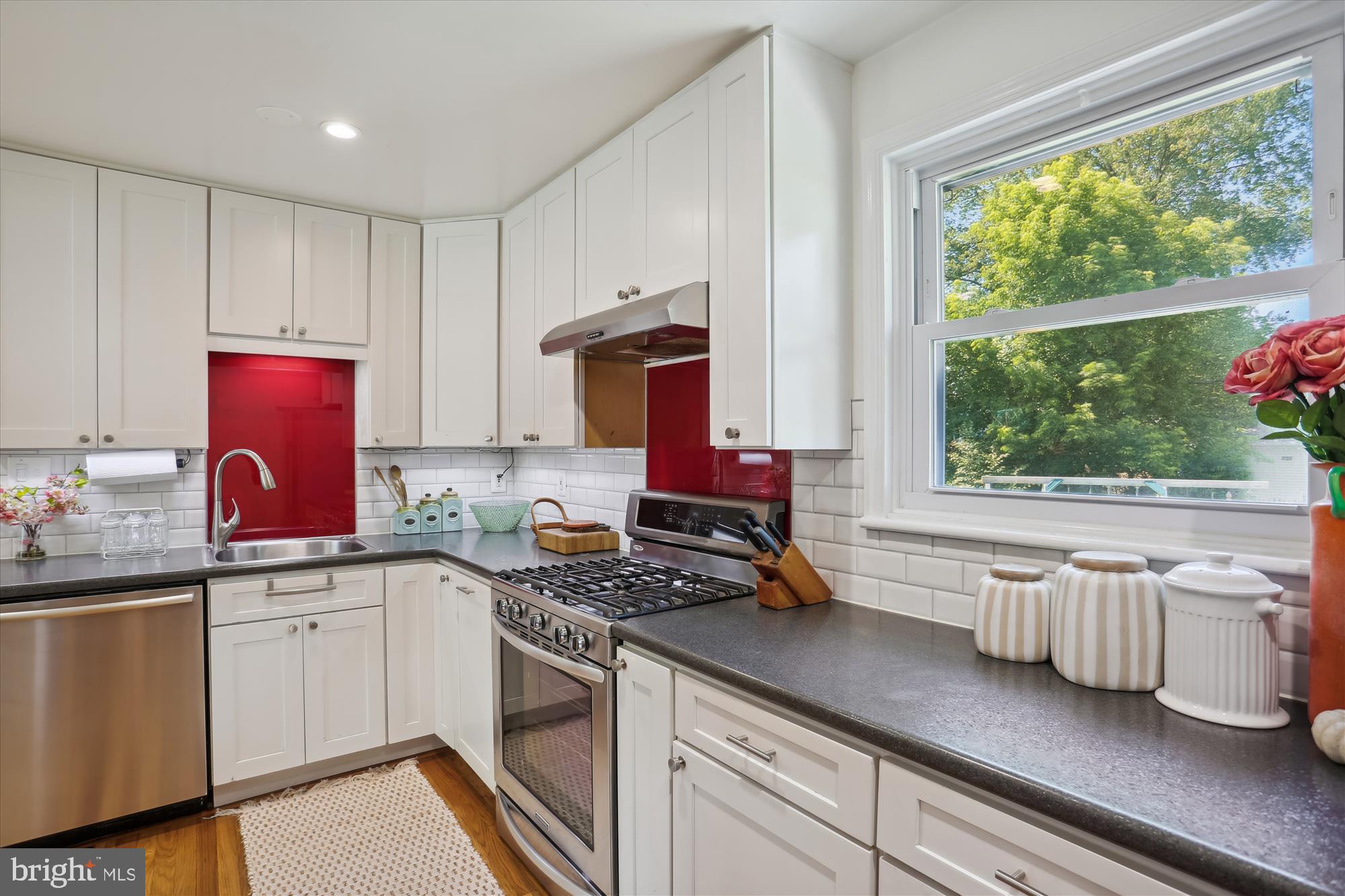 903 Kerwin Road Silver Spring, MD 20901 - Photo 14 of 51 Gorgeous Cabinetry