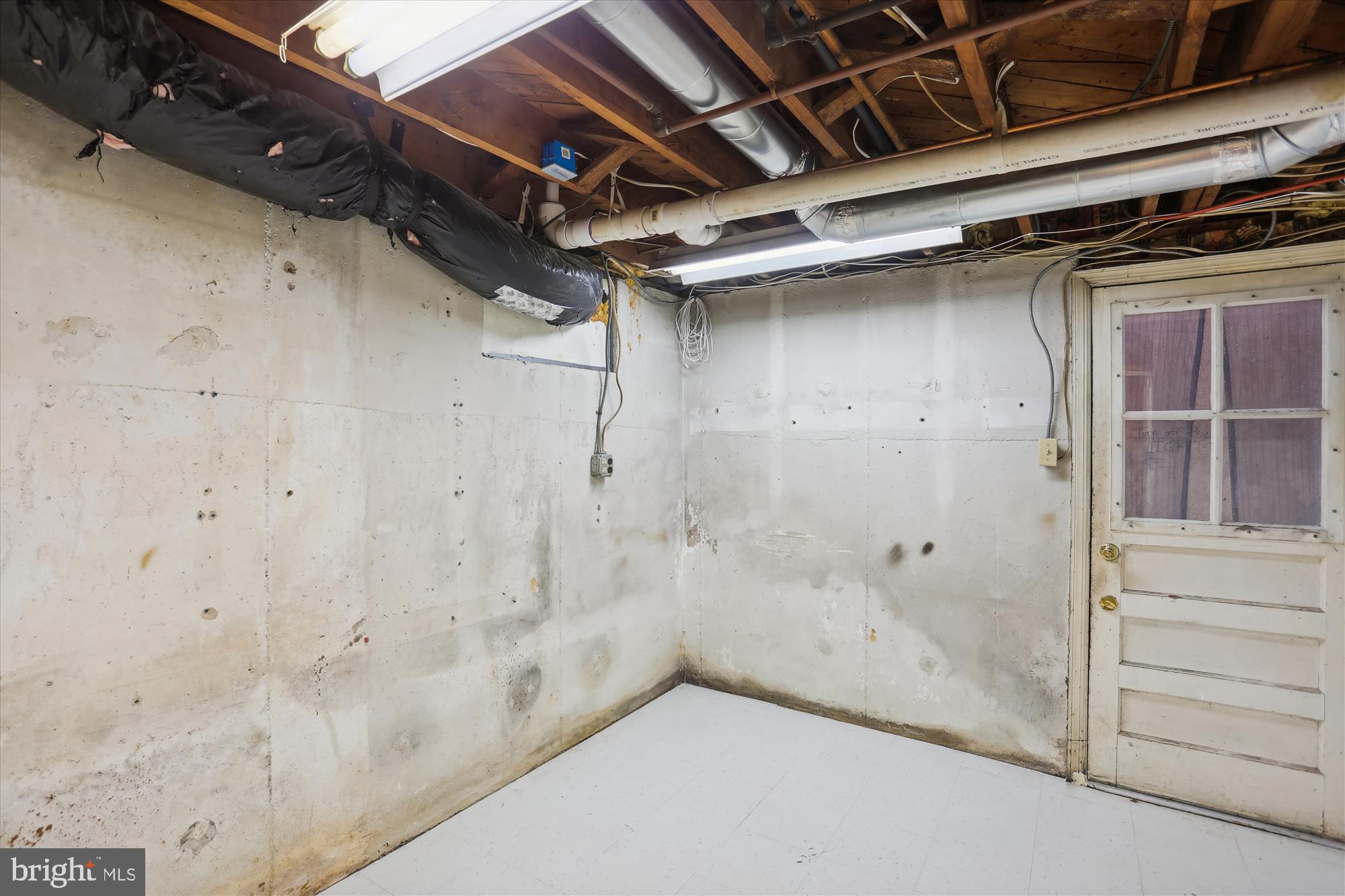 903 Kerwin Road Silver Spring, MD 20901 - Photo 40 of 51 Storage Room