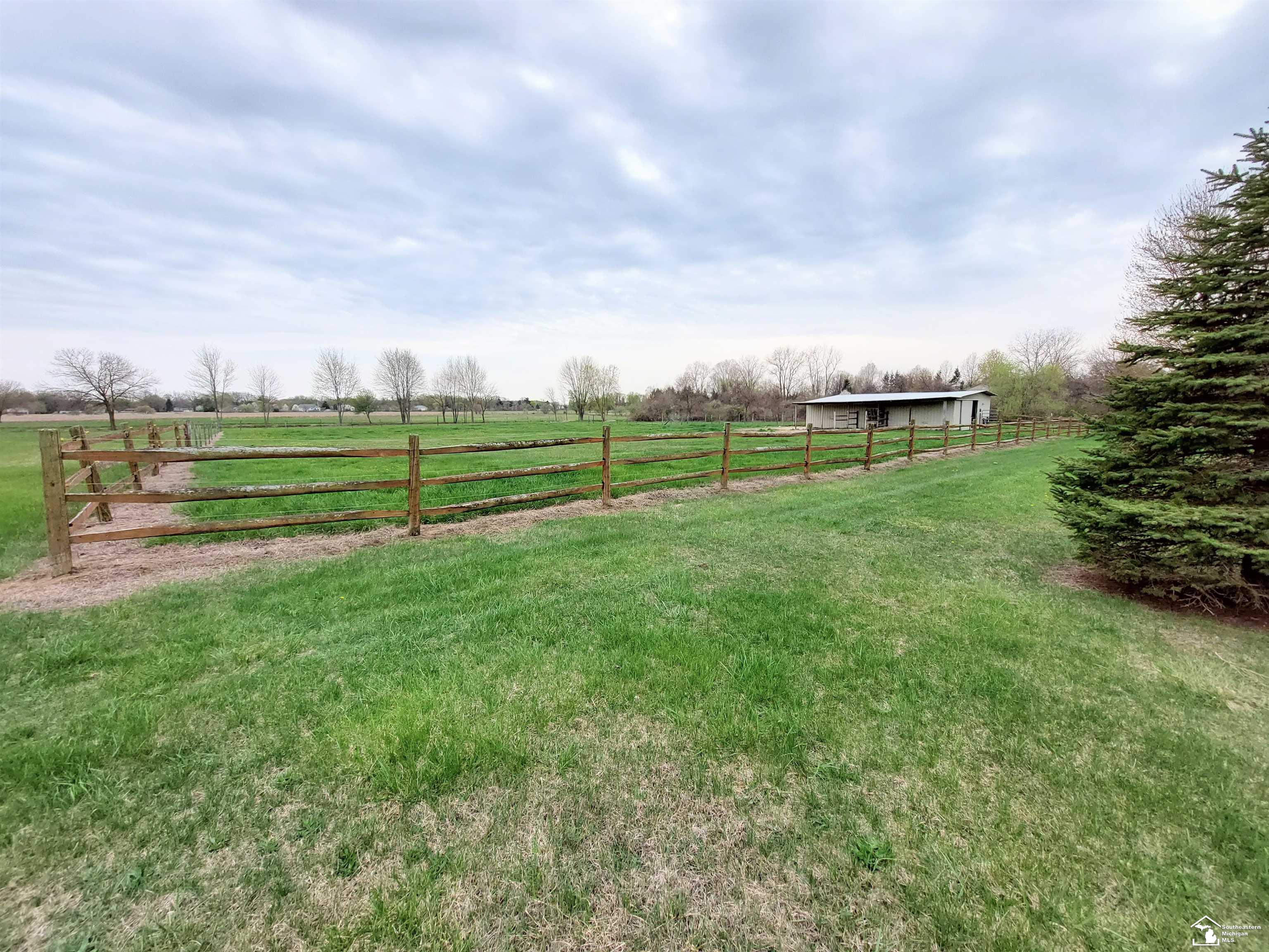3155 Swartz Road La Salle, MI 48145 - Photo 17 of 25 50106427-16.JPG