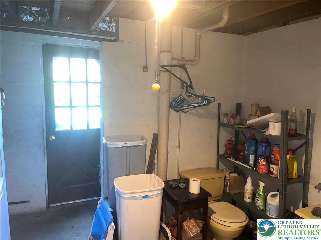 861 Muschlitz Road Nazareth, PA 18064 - Photo 16 of 35