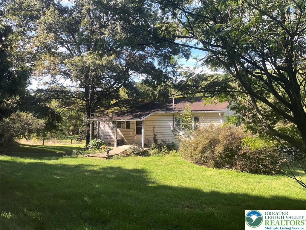 861 Muschlitz Road Nazareth, PA 18064 - Photo 2 of 35