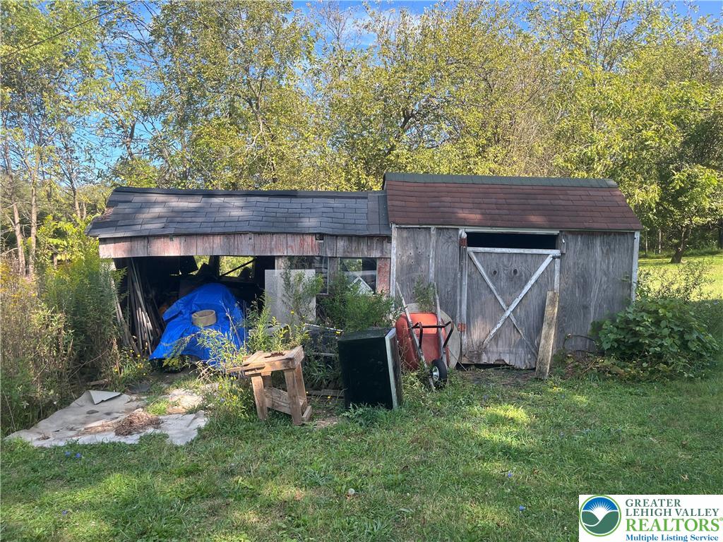 861 Muschlitz Road Nazareth, PA 18064 - Photo 22 of 35