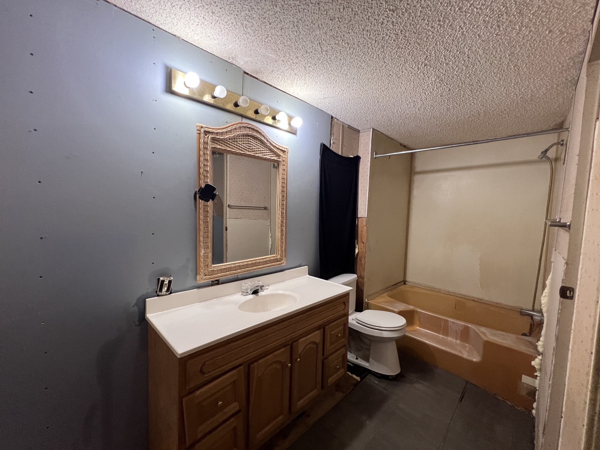 616 Powell Street Paris, TN 38242 - Photo 20 of 26 a bathroom with a sink toilet and shower