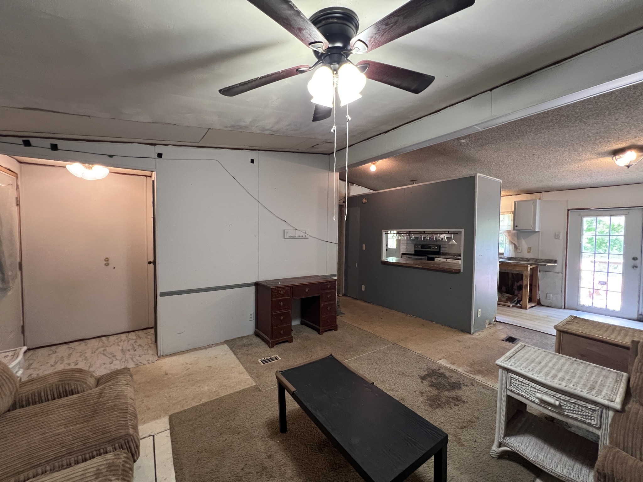 616 Powell Street Paris, TN 38242 - Photo 10 of 26 a living room with furniture and a flat screen tv