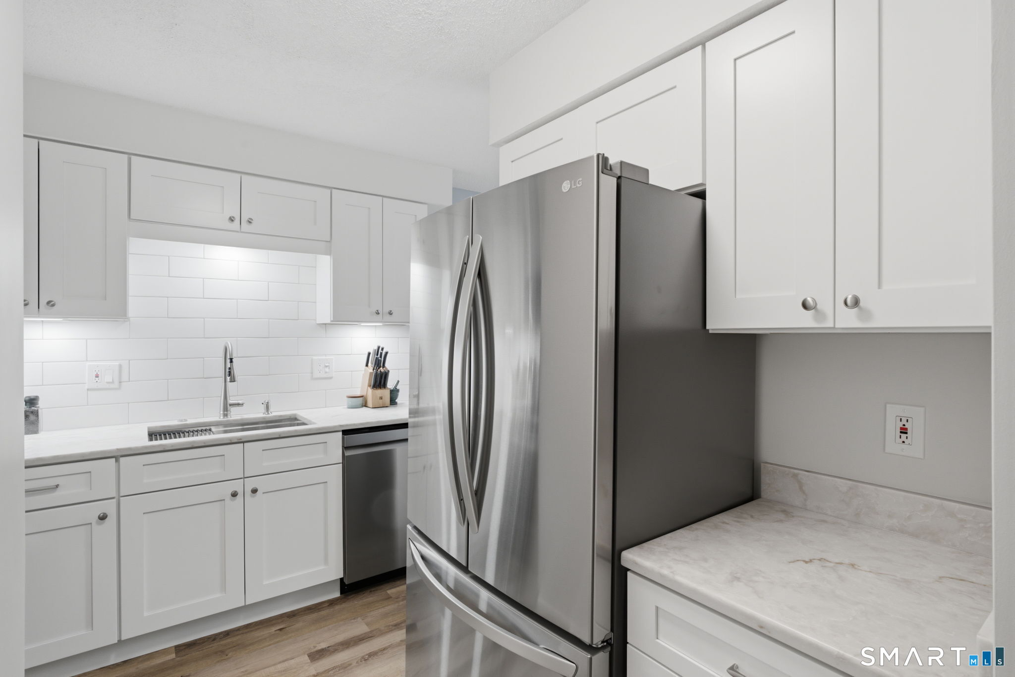 49 Bay Path Way, Unit 49 Branford, CT 06405 - Photo 11 of 30