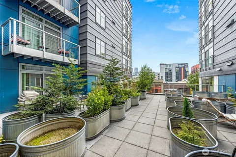$475,000 | 1414 12th Avenue, Unit 203, Seattle, WA 98122