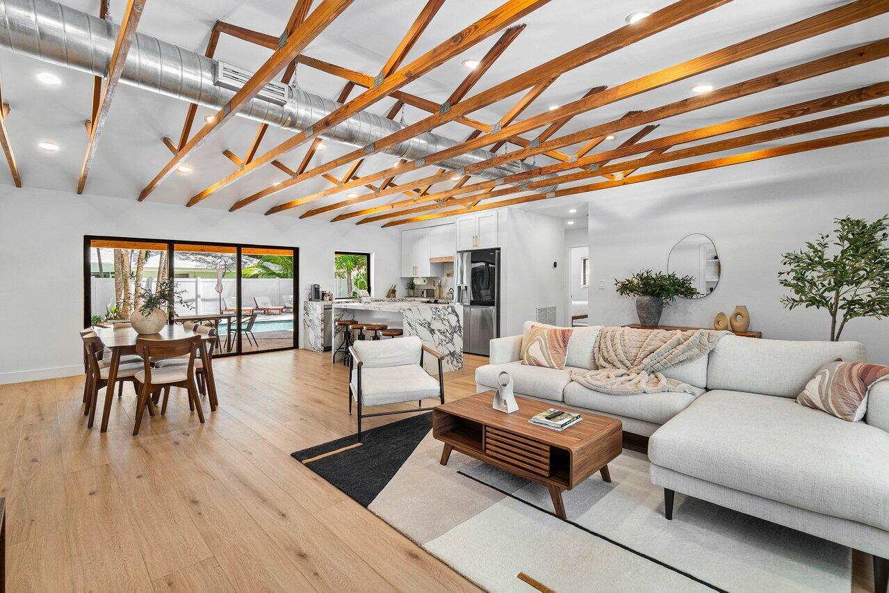 739 Northwest 7th Street Boca Raton, FL 33486 - Photo 8 of 37 008-739Northwest7thStreet-BocaRaton-FL-3