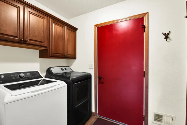 $365,000 | 639 Farmstead Court, Unit 639, Slinger, WI 53086