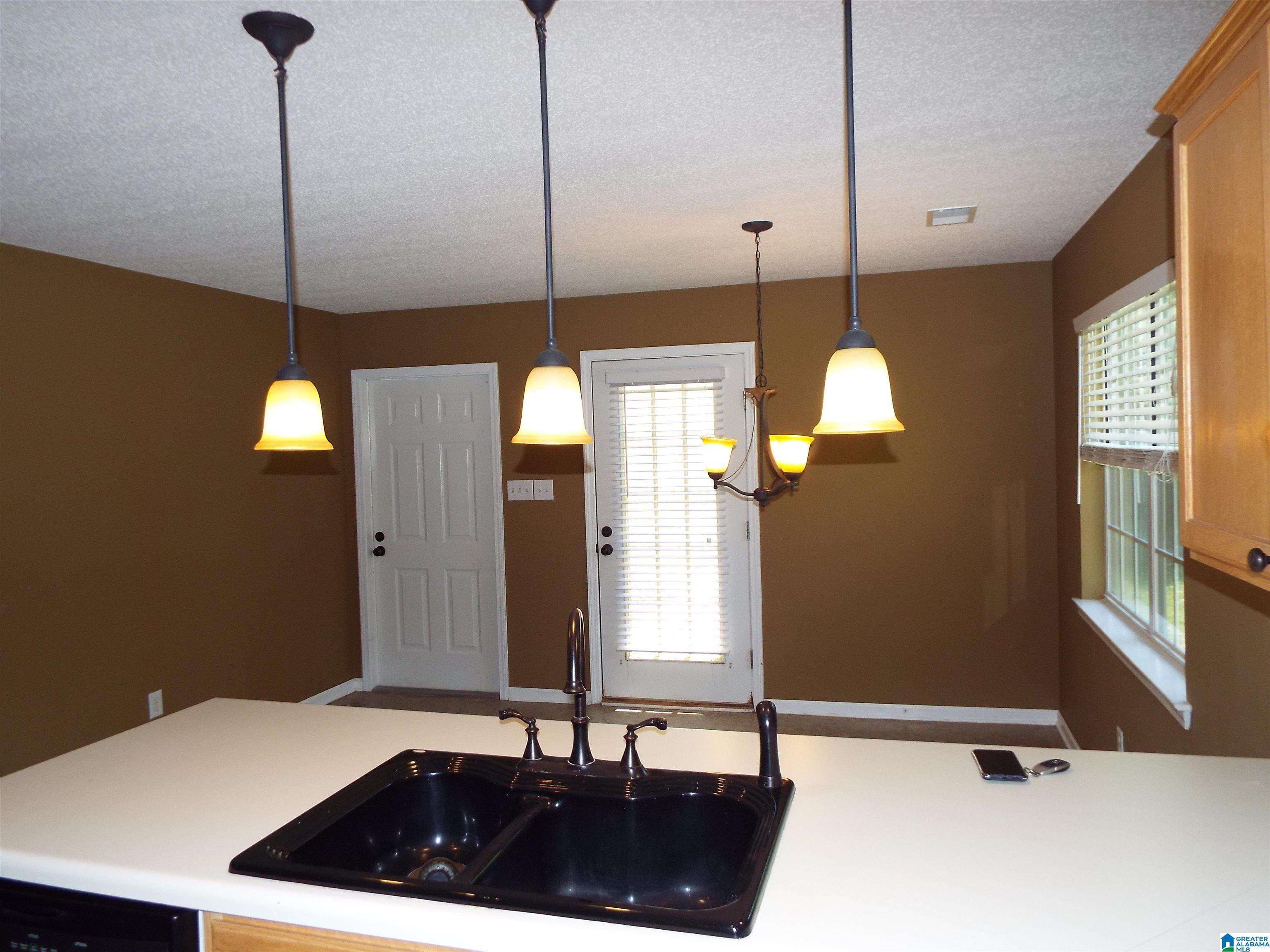 197 Pebble Circle Pelham, AL 35124 - Photo 10 of 24