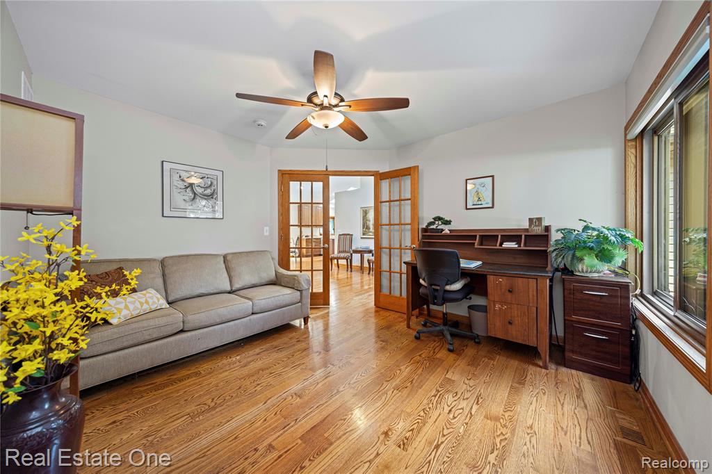 9611 Klais Road Clarkston, MI 48348 - Photo 28 of 44