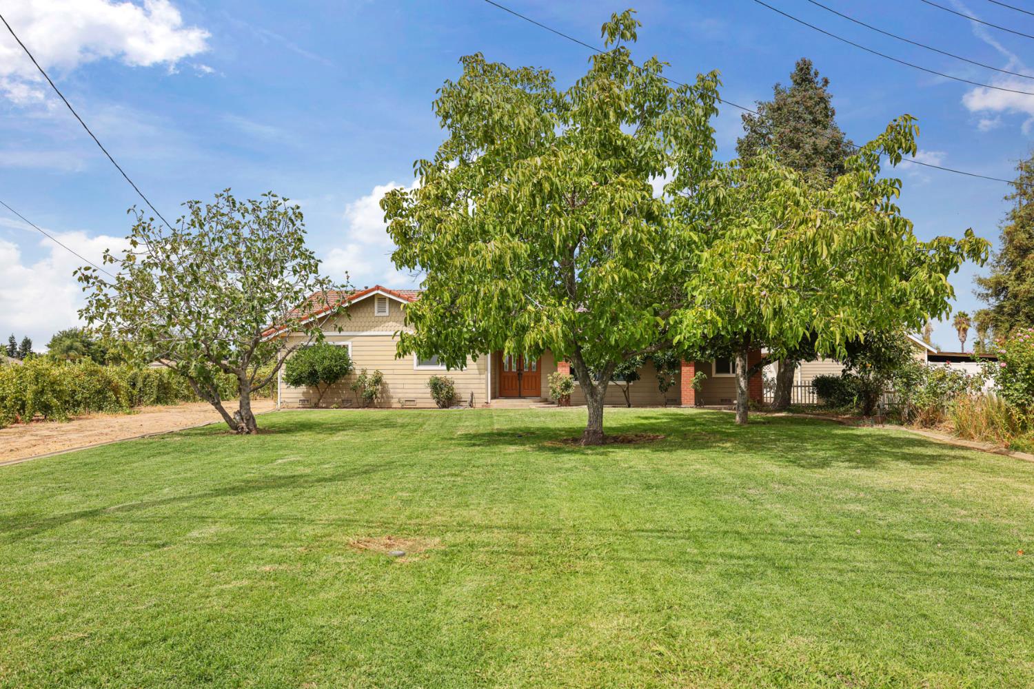 10675 East Peltier Road Acampo, CA 95220 - Photo 3 of 73 Gallery Image 3