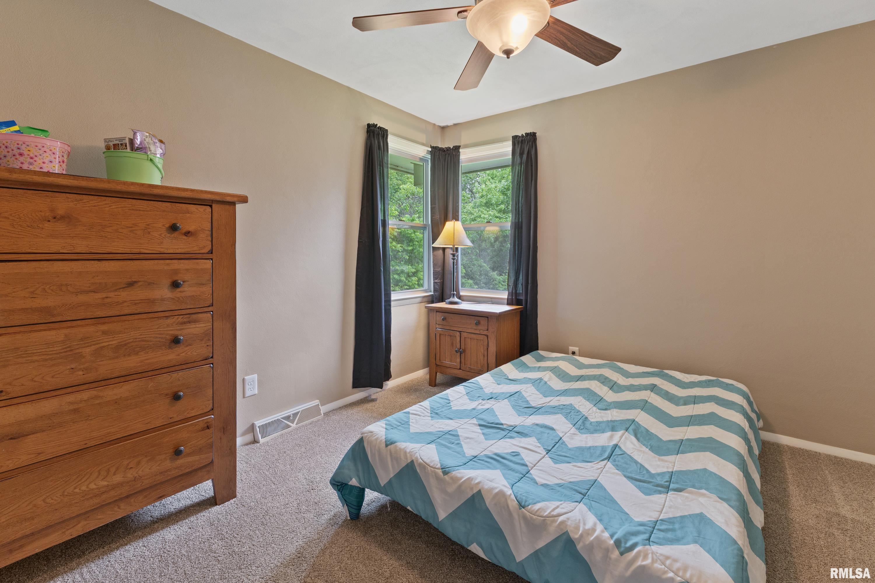 1300 Curtis Creek Road Quincy, IL 62301 - Photo 21 of 32